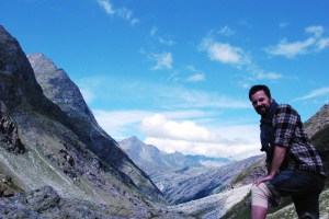 Braves altitude training in the French Alps. 600 m higher than Mount Kosciuszko, with a knee brace. Oh yeah.